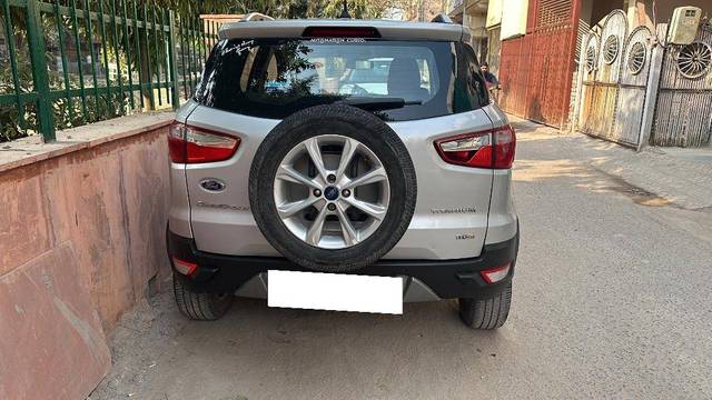 https://images10.gaadi.com/usedcar_image/4361931/original/43323747cf6f13bea8c7b23c2160fead.jpeg?imwidth=6400