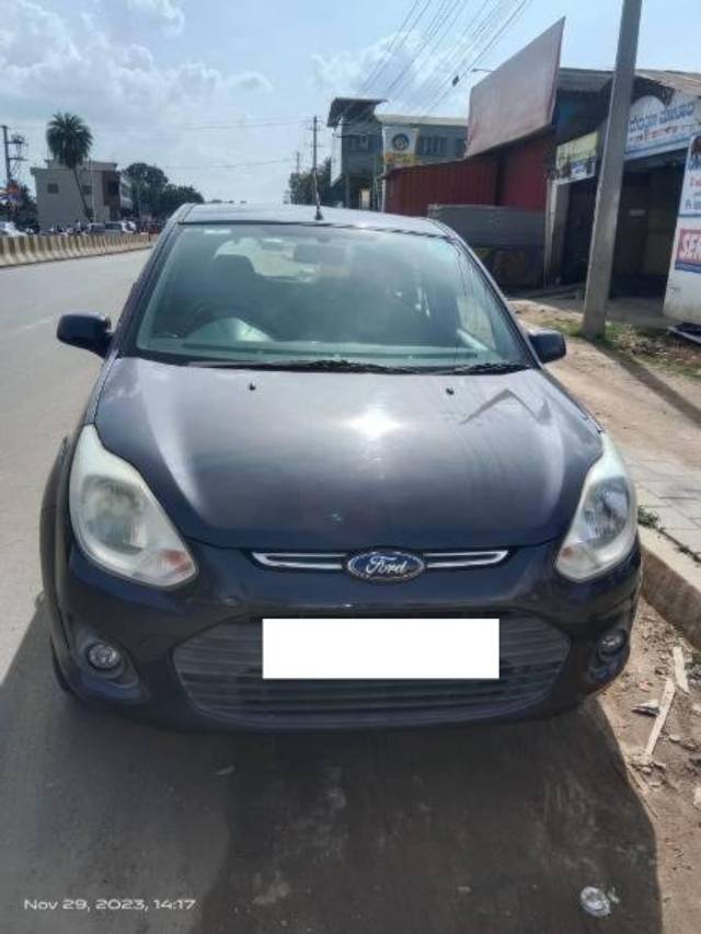 https://images10.gaadi.com/usedcar_image/4362057/original/processed_437d998d-34b5-4a74-8c9b-f051178a9a64.jpg?imwidth=6400