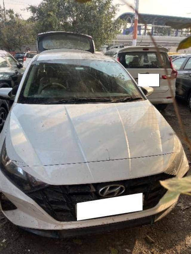 https://images10.gaadi.com/usedcar_image/4362085/original/ce50b4d5ad5b5a3b1013ac7ccc564124.jpeg?imwidth=6400