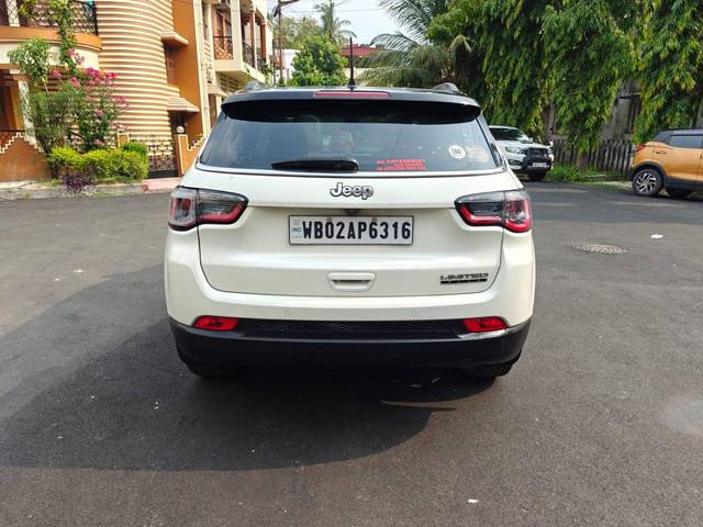 https://images10.gaadi.com/usedcar_image/4362143/original/processed_9020520c16660ce30909188ea0f34904.jpg?imwidth=6402