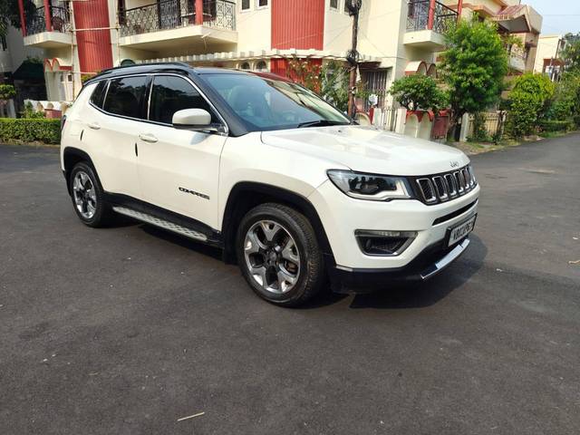 https://images10.gaadi.com/usedcar_image/4362143/original/processed_f25a63a23e1443baa980f6ffc43ef692.jpg?imwidth=6400