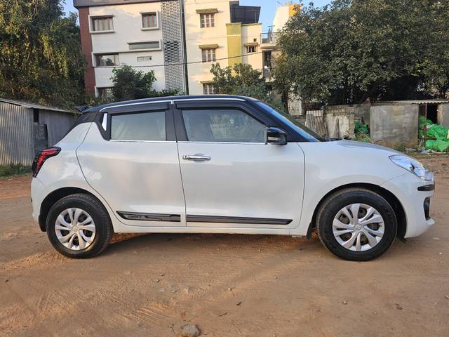 https://images10.gaadi.com/usedcar_image/4362144/original/processed_d7f06ca727a6eb6a9c10ea3219c585c1.jpg?imwidth=6401