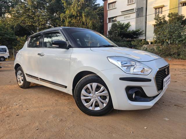 https://images10.gaadi.com/usedcar_image/4362144/original/processed_f81ce3d6741990733483380220390503.jpg?imwidth=6400