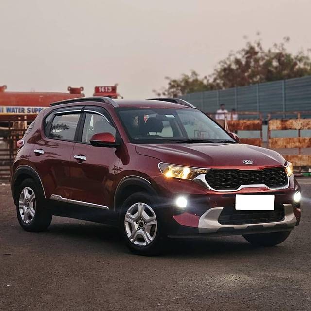 https://images10.gaadi.com/usedcar_image/4362146/original/processed_b51146adbee0d7694839a56c09afe19d.jpg?imwidth=6400