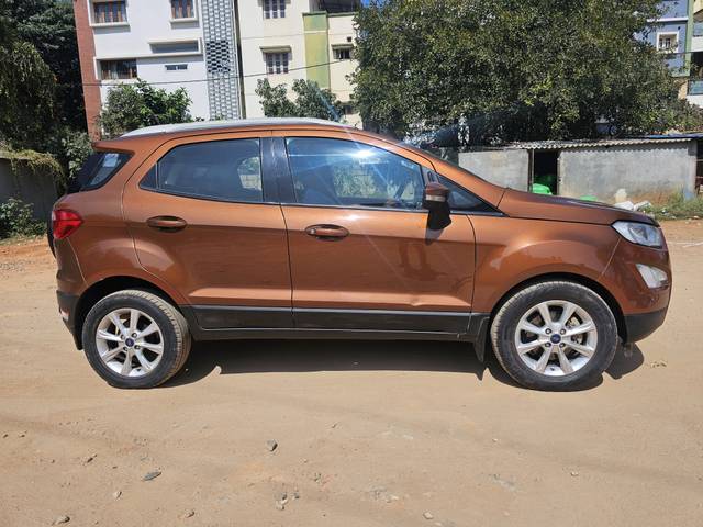 https://images10.gaadi.com/usedcar_image/4362212/original/854704a7dca2302993f9e68e070a1d6b.jpg?imwidth=6401