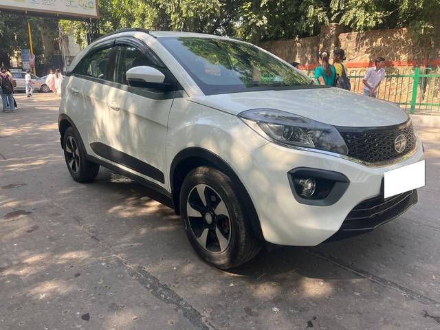 https://images10.gaadi.com/usedcar_image/4362215/original/processed_be5b6c5761872d660a4b6532fecced5c.jpg?imwidth=6400