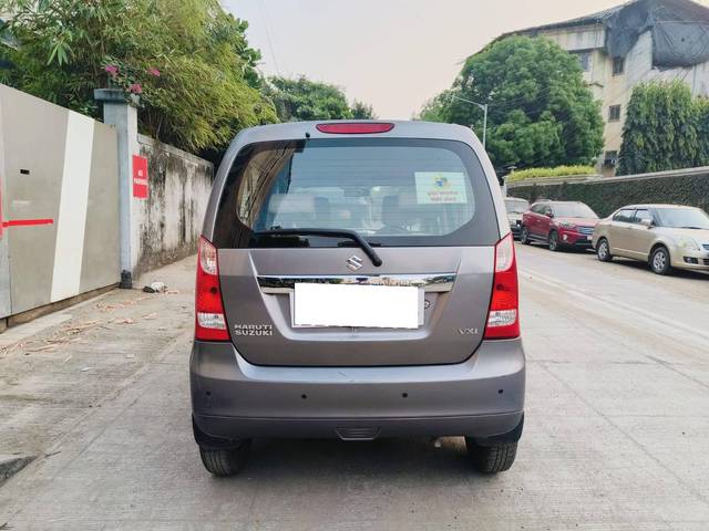 https://images10.gaadi.com/usedcar_image/4362257/original/processed_cfec6cd989d418225897391c6b4283f8.jpeg?imwidth=6402