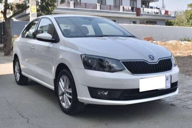 https://images10.gaadi.com/usedcar_image/4362287/original/processed_77fac34f7500d78e81fcf8e3224f08d4.jpg?imwidth=6400