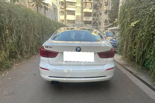 https://images10.gaadi.com/usedcar_image/4362354/original/processed_5919797d44a9437c9a262cfdf0f9f7eb.jpeg?imwidth=6401