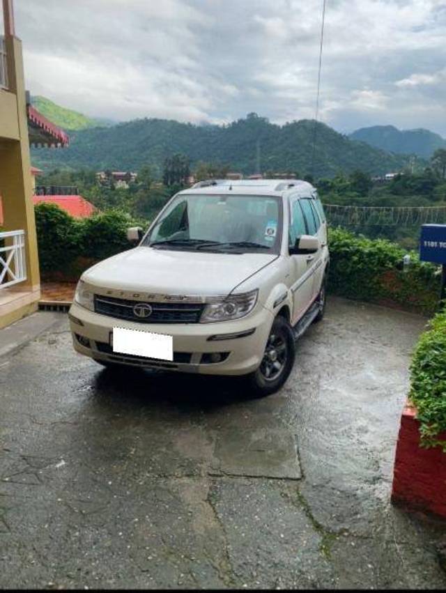 https://images10.gaadi.com/usedcar_image/4362362/original/0dc01951b7c9ae79b0a506db08e186c8.jpeg?imwidth=6402