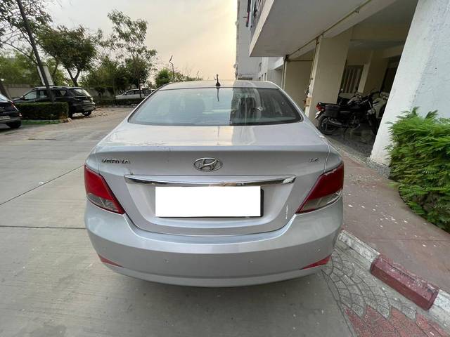 https://images10.gaadi.com/usedcar_image/4362389/original/processed_f6f716c22e33a9fa6d1c4dbd81a1813a.jpg?imwidth=6401