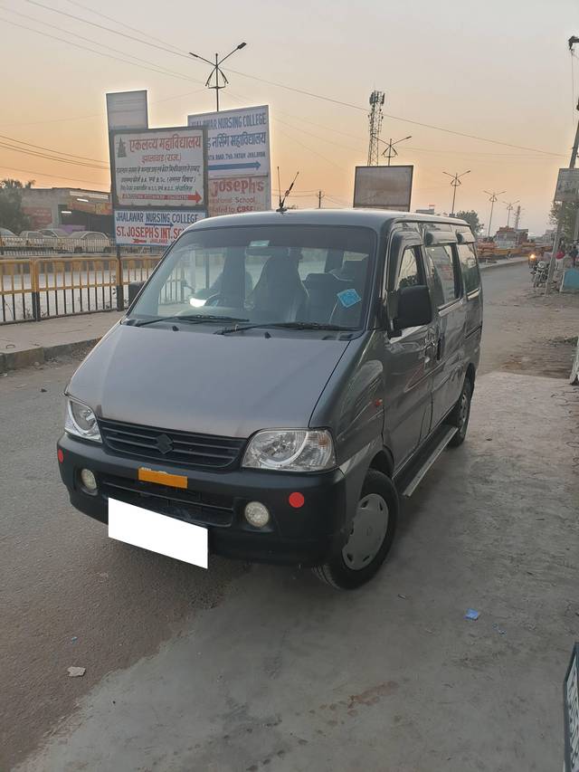 https://images10.gaadi.com/usedcar_image/4362467/original/processed_9519ed3722922e9c6ff9430ecef73326.jpg?imwidth=6401