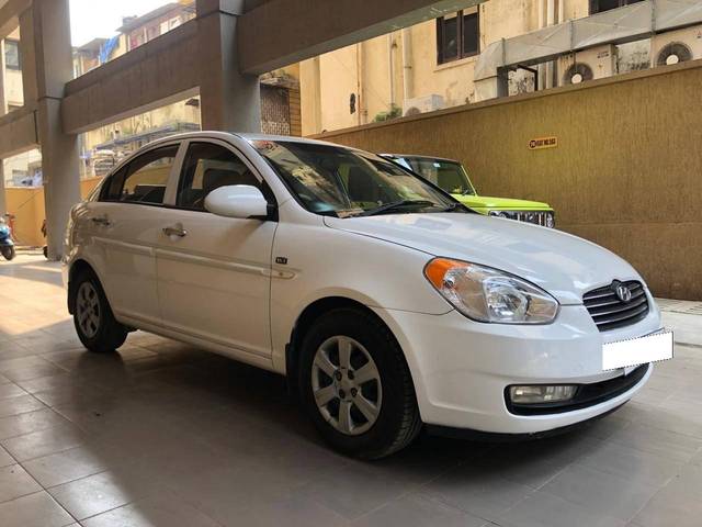 https://images10.gaadi.com/usedcar_image/4362573/original/processed_cbc3c840dfe1e8387e6f88d649c9132b.jpg?imwidth=6400