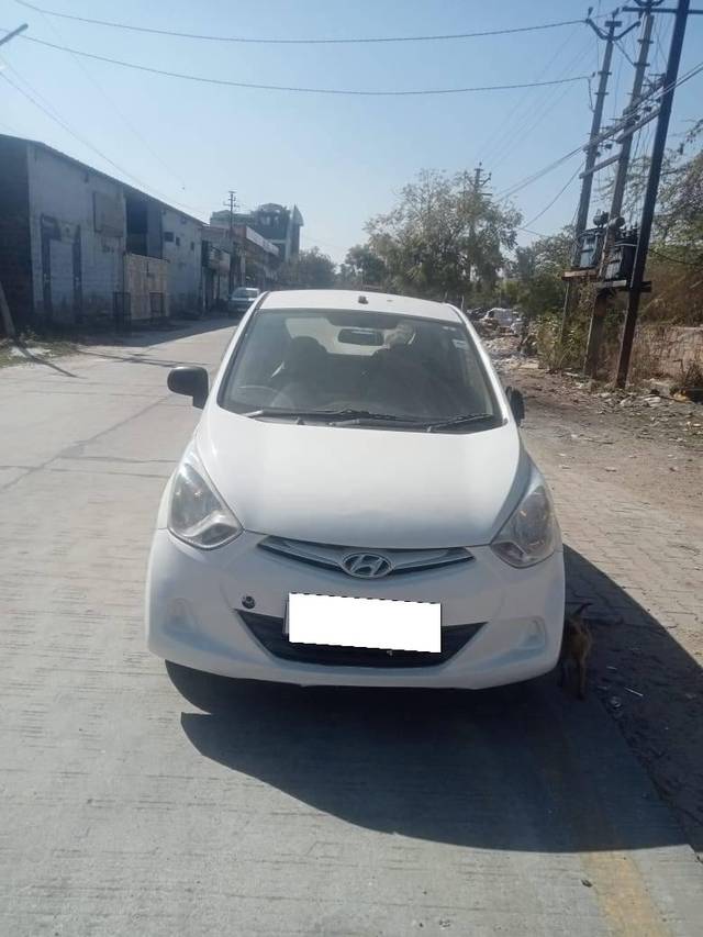 https://images10.gaadi.com/usedcar_image/4362658/original/processed_c94cecfe8a02fc4bd26837683afe6dad.jpg?imwidth=6400