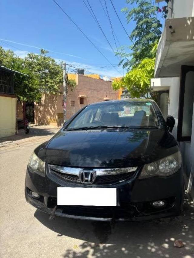 https://images10.gaadi.com/usedcar_image/4362722/original/processed_39af8cca-9449-4d0d-824a-2e0a14df2a20.jpeg?imwidth=6401