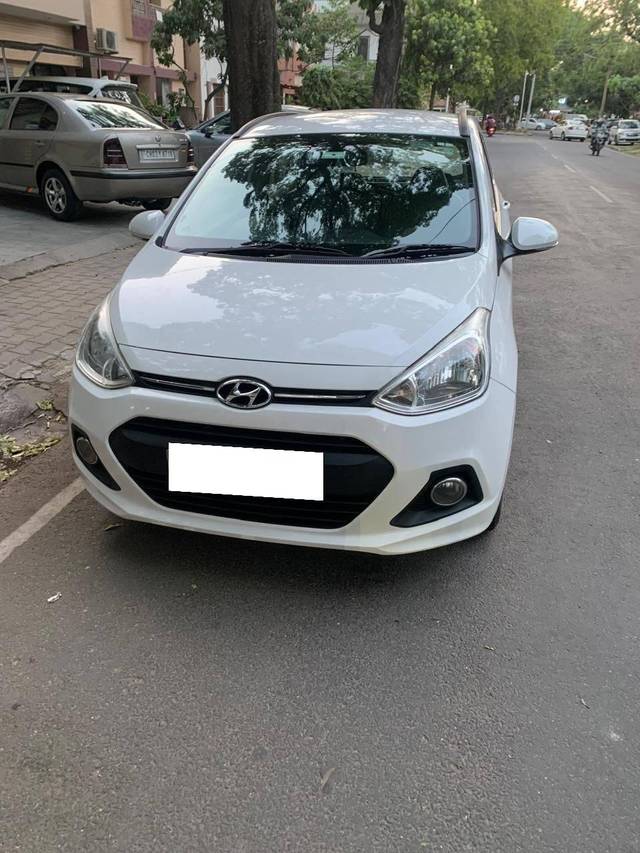 https://images10.gaadi.com/usedcar_image/4362745/original/processed_892dc1256ac9b105a940d1e778e87f63.jpg?imwidth=6400