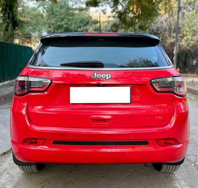 https://images10.gaadi.com/usedcar_image/4362785/original/processed_3afbf8af13d29e7589e7b3c075f59076.jpg?imwidth=6402