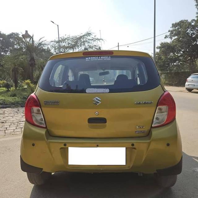 https://images10.gaadi.com/usedcar_image/4362793/original/processed_a1177ec67eb8fb4cd34787c00afba122.jpg?imwidth=6401