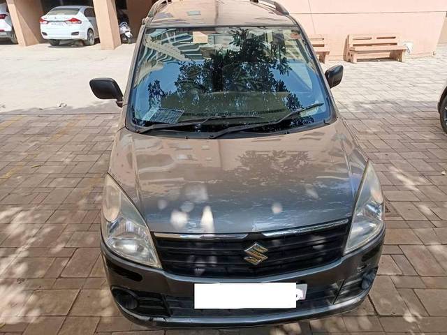 https://images10.gaadi.com/usedcar_image/4362836/original/8335c4b42969de4eef1a79fbe1d042bc.jpeg?imwidth=6402