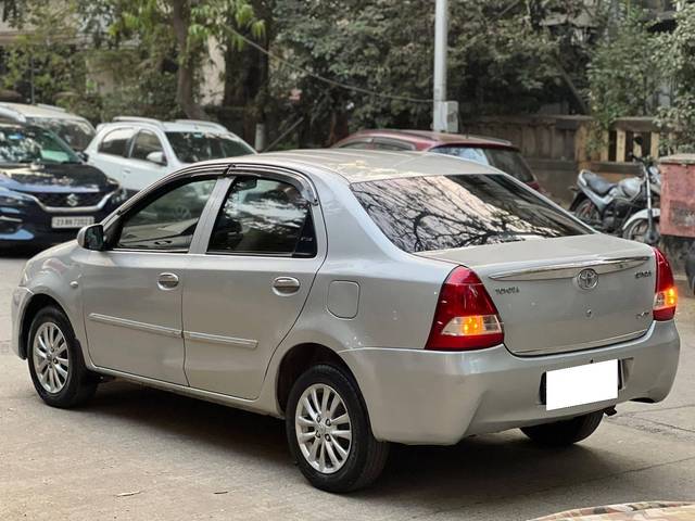 https://images10.gaadi.com/usedcar_image/4363049/original/processed_81c89598473d1a047a4d0e8aefc9661b.jpg?imwidth=6402