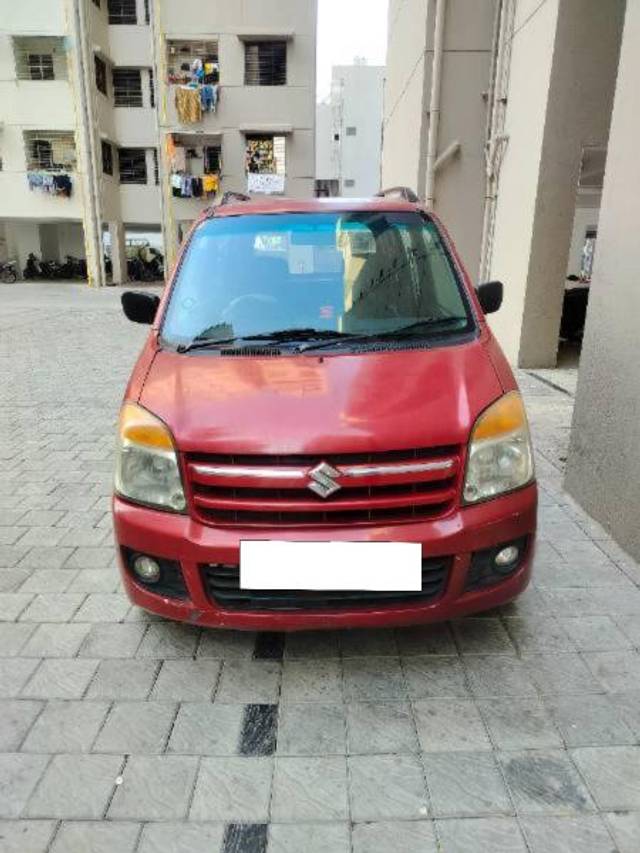 https://images10.gaadi.com/usedcar_image/4363060/original/processed_7ad3af3f-95b0-4260-8322-70e68688eb8c.jpg?imwidth=6400