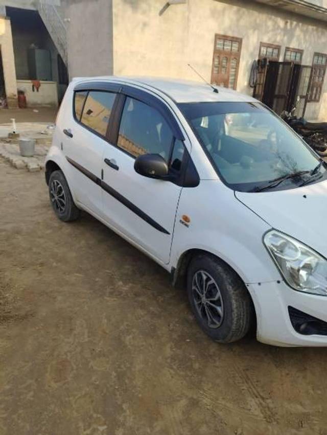 https://images10.gaadi.com/usedcar_image/4363170/original/processed_fc388d3e-5648-440c-a272-1f64038a69a5.jpg?imwidth=6400