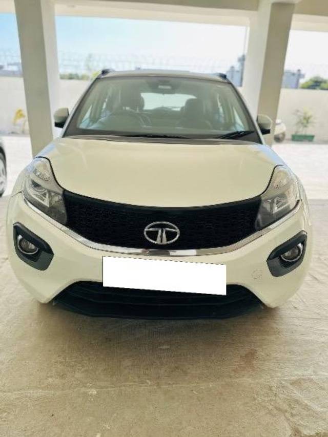 https://images10.gaadi.com/usedcar_image/4363254/original/processed_9716d879-2871-40a4-a32c-dd42106fa3ba.jpeg?imwidth=6400