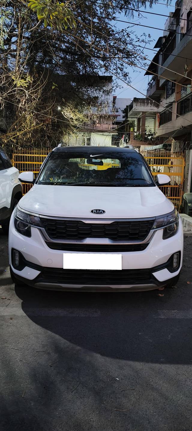 https://images10.gaadi.com/usedcar_image/4363305/original/processed_b7b6b69bee5fb29f4b56bd2c17112c9f.jpg?imwidth=6400