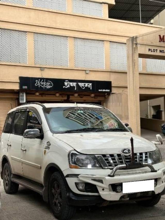 https://images10.gaadi.com/usedcar_image/4363365/original/processed_b8887c70-2bbf-4658-a328-47d3366fa5fd.jpeg?imwidth=6400