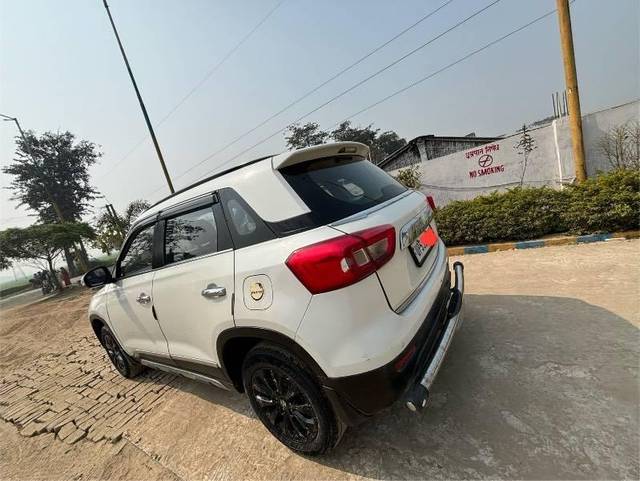 https://images10.gaadi.com/usedcar_image/4363385/original/processed_9bcb2b59-5fbe-4d13-b579-eb95de4f7053.jpeg?imwidth=6402