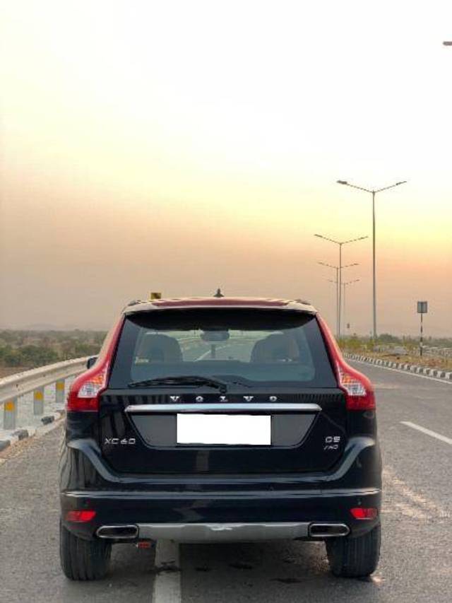 https://images10.gaadi.com/usedcar_image/4363531/original/21eda167ba8432b8a09f8e6fa36a3d8b.jpg?imwidth=6401