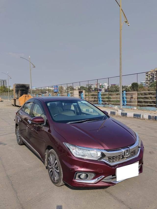 https://images10.gaadi.com/usedcar_image/4363556/original/processed_6ba03008d7ae06b877af6611e2c0c56f.jpg?imwidth=6400