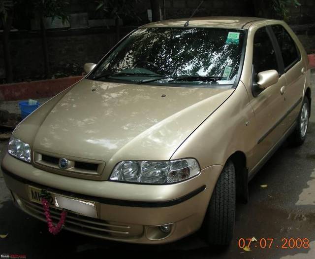 https://images10.gaadi.com/usedcar_image/4363588/original/processed_b6505546-ef9b-4ab1-8a13-1add74955d8d.JPG?imwidth=6400