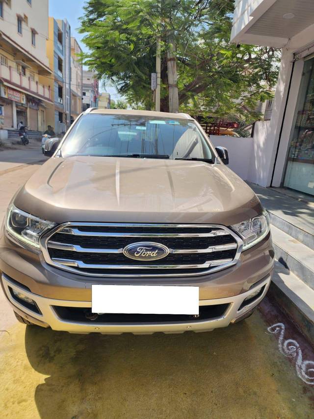 https://images10.gaadi.com/usedcar_image/4363598/original/d3b73db6d065dbb929ad6c27dcca6cf9.jpg?imwidth=6401