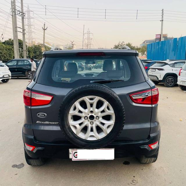 https://images10.gaadi.com/usedcar_image/4363637/original/processed_1d09dd006c67a78726ce787ff5dc7cb9.jpg?imwidth=6401