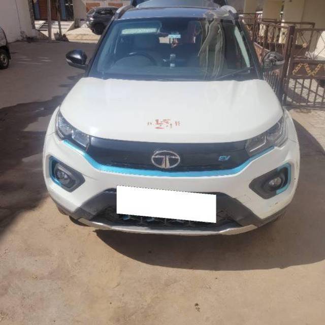 https://images10.gaadi.com/usedcar_image/4363705/original/5377a204cfa434ac9f1b9da566e647f5.jpg?imwidth=6400