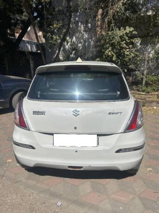 https://images10.gaadi.com/usedcar_image/4363801/original/processed_3abc5dea-107f-444c-b58e-a45a6908b9d4.jpg?imwidth=6402