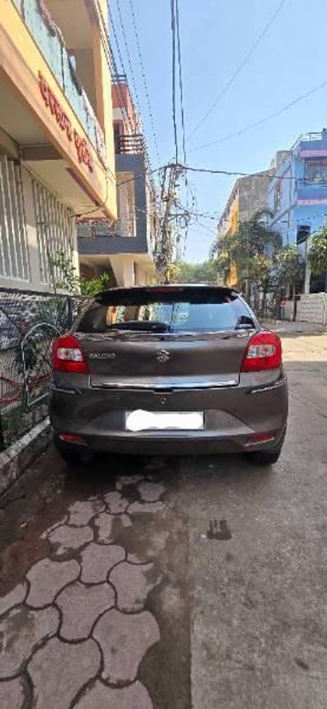 https://images10.gaadi.com/usedcar_image/4363867/original/processed_2ba64607-fefe-4c33-a190-b18a4a78bb1e.jpg?imwidth=6401