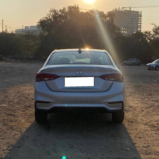 https://images10.gaadi.com/usedcar_image/4363944/original/processed_3cb9014903dfd6760b2679c1b87b1391.jpg?imwidth=6402