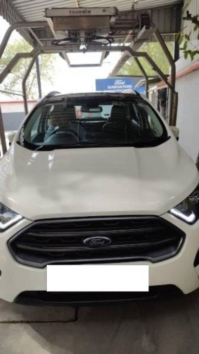 https://images10.gaadi.com/usedcar_image/4363945/original/processed_305ee805-0051-405b-957c-d63f2bc1dd10.jpeg?imwidth=6400