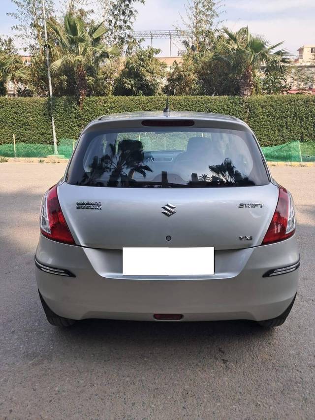 https://images10.gaadi.com/usedcar_image/4363949/original/processed_182d7b86db084c6a38c046973f585a72.jpg?imwidth=6402