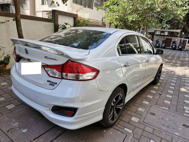 https://images10.gaadi.com/usedcar_image/4364035/original/processed_f73e3d2f67a4316b1f179c4e68977da1.jpg?imwidth=6402