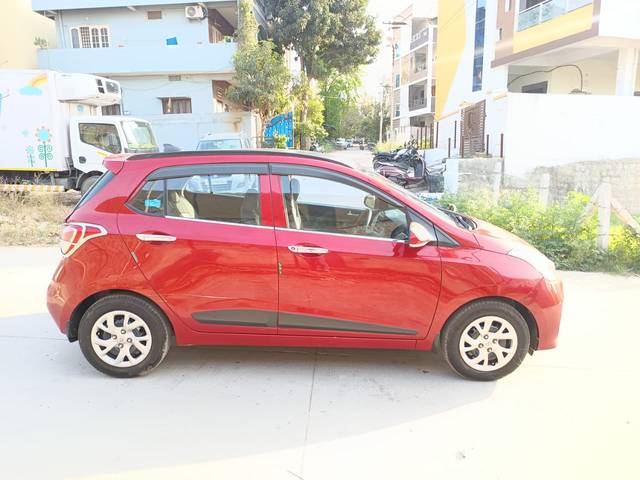 https://images10.gaadi.com/usedcar_image/4364070/original/954cde5aa3ae35c8374343bb44b8dda7.jpg?imwidth=6401