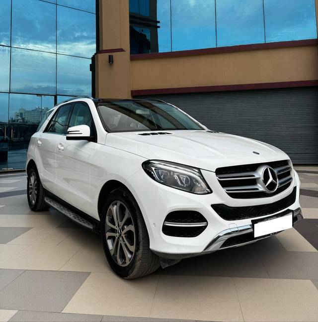 https://images10.gaadi.com/usedcar_image/4364177/original/processed_f5297d94f6722397d69b4fcde16c51a6.jpg?imwidth=6400