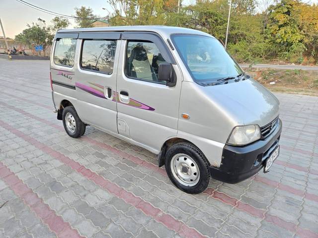 https://images10.gaadi.com/usedcar_image/4364193/original/processed_8e8c2ee4f80aeecb3ab1abe11bb9995a.jpg?imwidth=6400