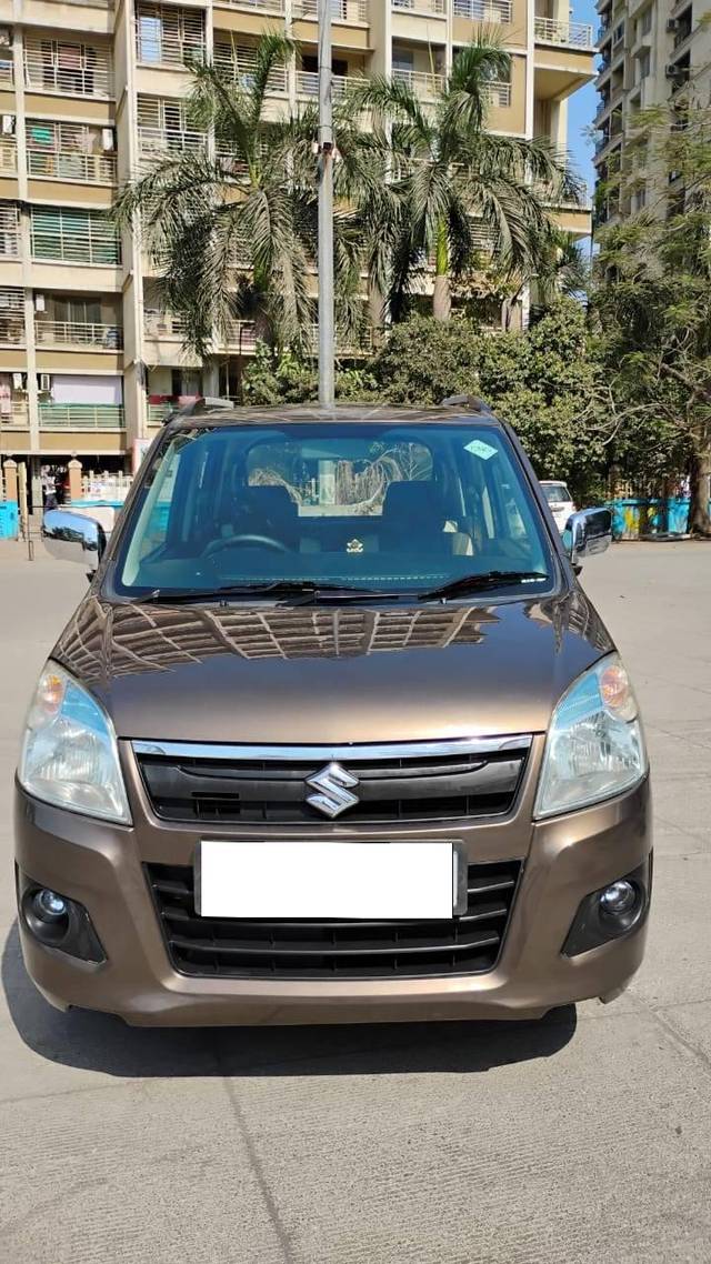 https://images10.gaadi.com/usedcar_image/4364235/original/processed_4b28b378593d19f20ffc16b0aead29ac.jpg?imwidth=6402