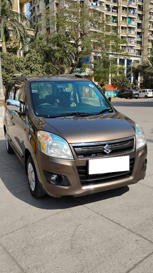 https://images10.gaadi.com/usedcar_image/4364235/original/processed_e2c53778e4cac5b69f65564b5d7c1e8e.jpg?imwidth=6400