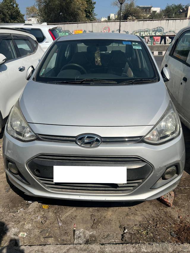 https://images10.gaadi.com/usedcar_image/4364254/original/3234b8595eea6c07b01486f49d8d72b0.jpg?imwidth=6400