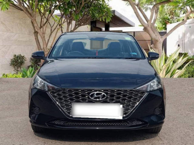 https://images10.gaadi.com/usedcar_image/4364319/original/processed_6efb6882ce7a3aa31bdf05d5fbf5e39c.png?imwidth=6400