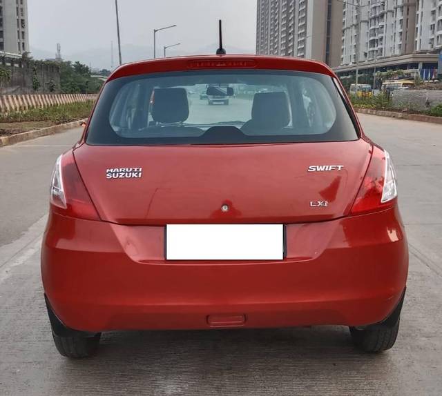 https://images10.gaadi.com/usedcar_image/4364352/original/processed_43375ed311339f44f7345d991869b0a3.jpg?imwidth=6402